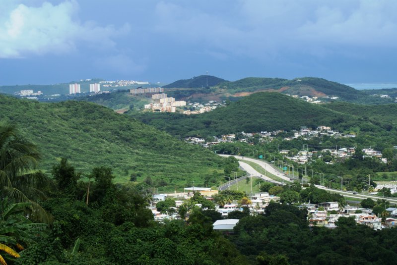 entrelasmontanasyelmar.jpg
